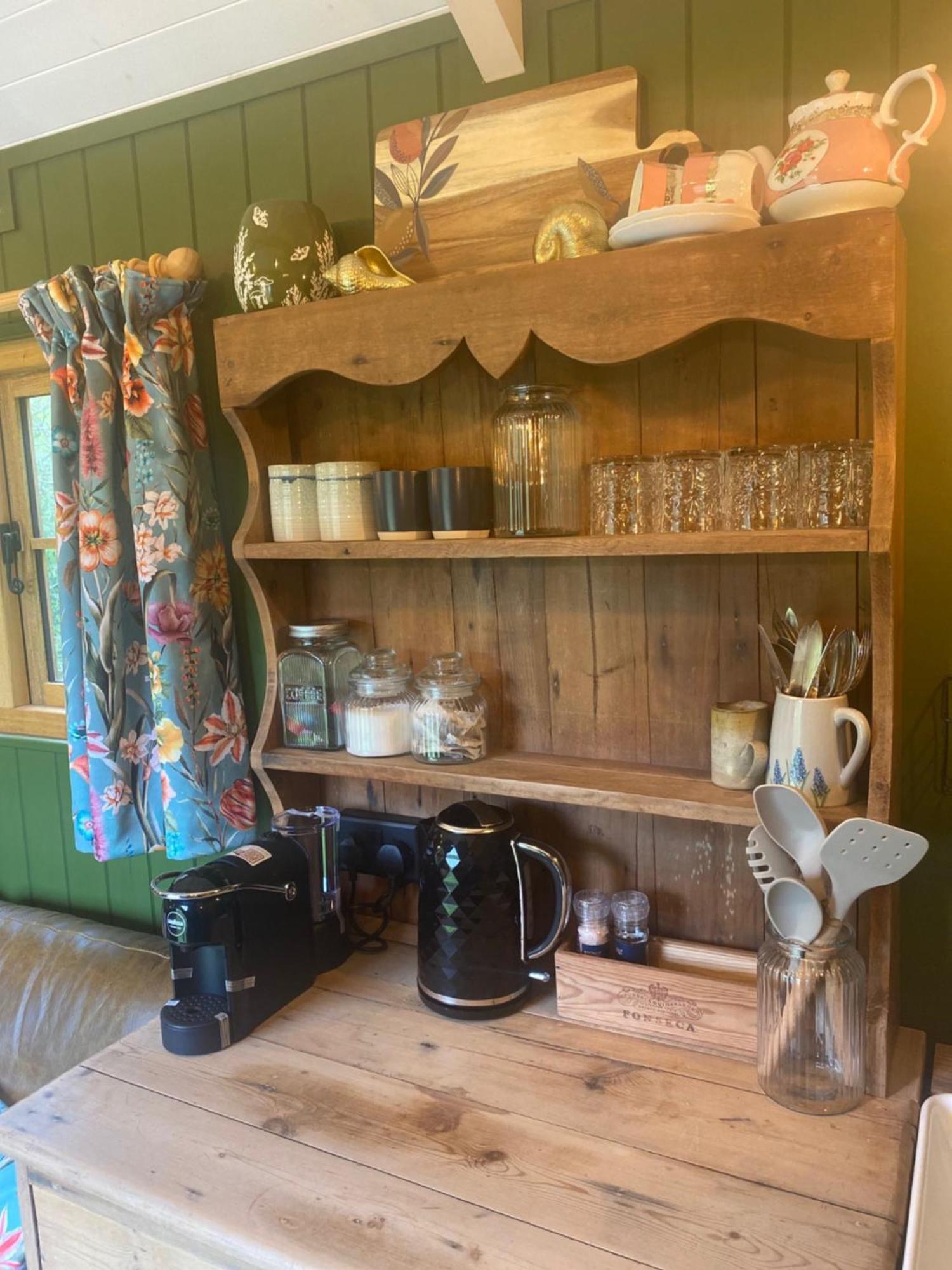 The Goose Nest Luxury Lakeside Shepherd Hut In Cardinham Woods, Cornwall 외부 사진